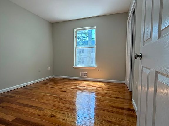 5th image of 509 S 19th St #4