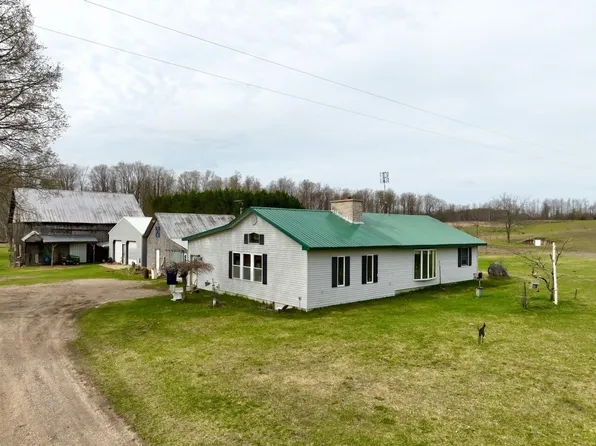 2290 E Moorestown Rd, Lake City, MI 49651