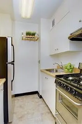 Rented by Corcoran | media 38