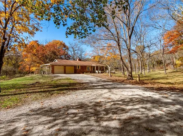938 N 640th Rd, Baldwin City, KS 66006