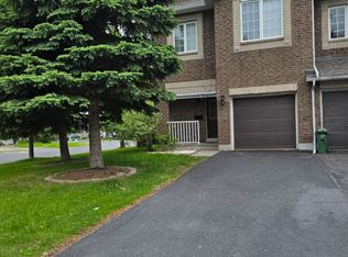 700 Carmella Cres, Ottawa, ON K4A 4V8