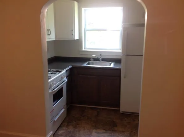 2464 Market St, Harrisburg, PA 17103