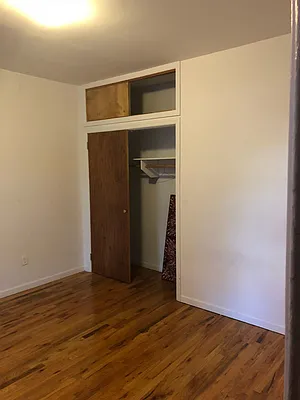 Rented by MCR Realty | media 32