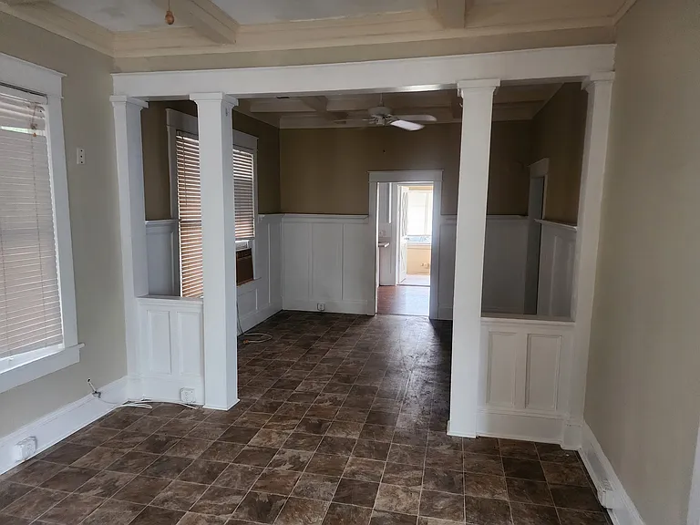 214 Cresap St — Photo 4