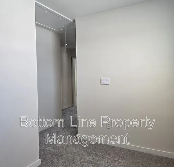 1010 Whistling Pl — Photo 17
