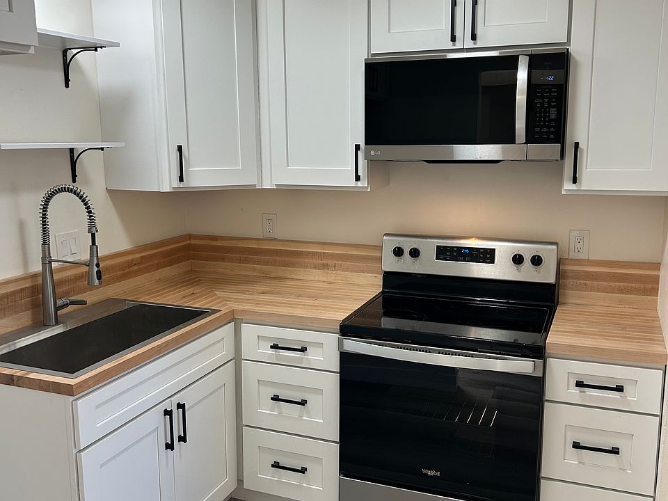 1st image of 984 Mission Dr APT 4