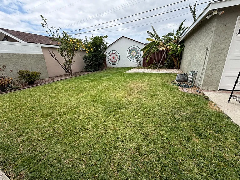 15123 Kornblum Ave — Photo 18