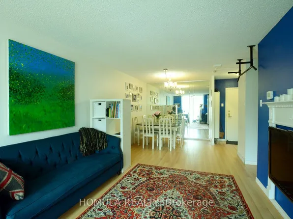 250 Jarvis St #303, Toronto, ON M5B 2L2