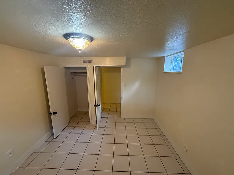 705 N American Beauty Dr — Photo 3