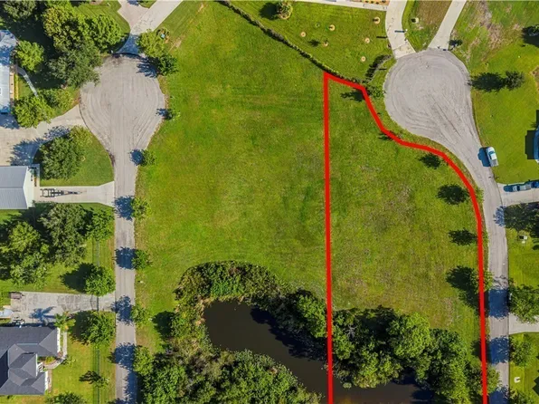 18901 Bridge Wood Ct, Alva, FL 33920