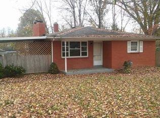 2718 Triplett Ct, Louisville, KY 40216