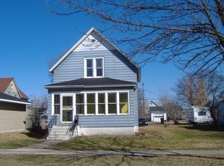 618 Minnesota Ave, Gladstone, MI 49837