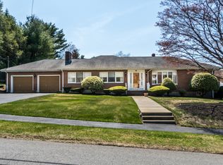 80 Woodcliff Dr, Waltham, MA 02452