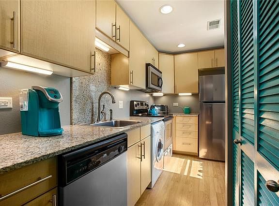3rd image of 5696 Kingsbury Ave APT 211