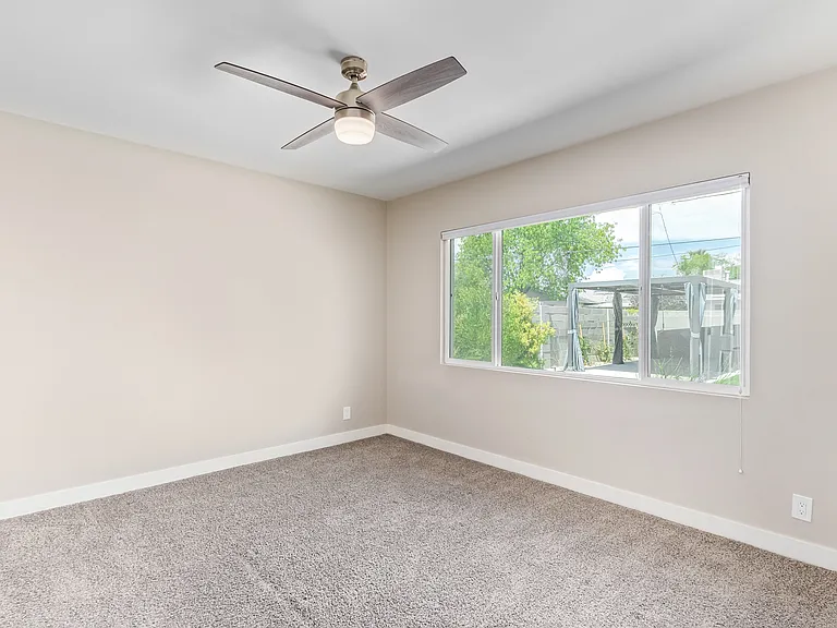 2136 W Village Dr — Photo 37