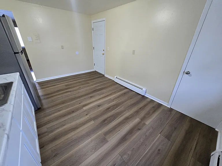 960 1st Ave #7B — Photo 9