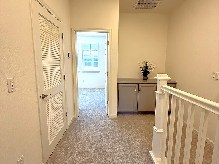 3810 Norbridge Ave — Photo 13