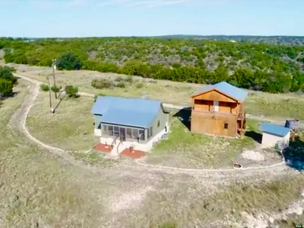 1597 Razor Ridge, Junction, TX 76849