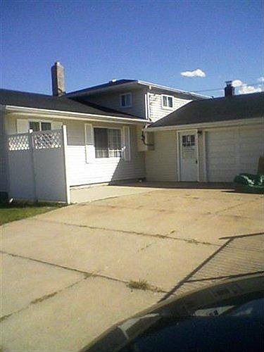 1st image of 5520 Vickie Ln