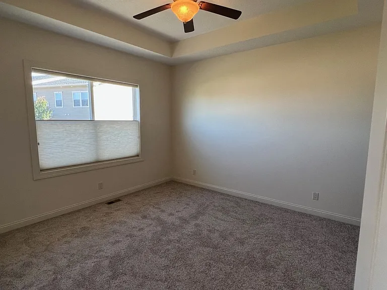2712-16 London Dr — Photo 11