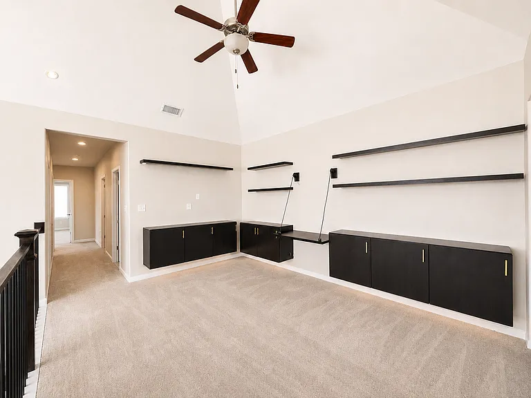1053 Emil Pl — Photo 20