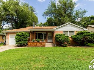 840 N El Paso Dr, Derby, KS 67037