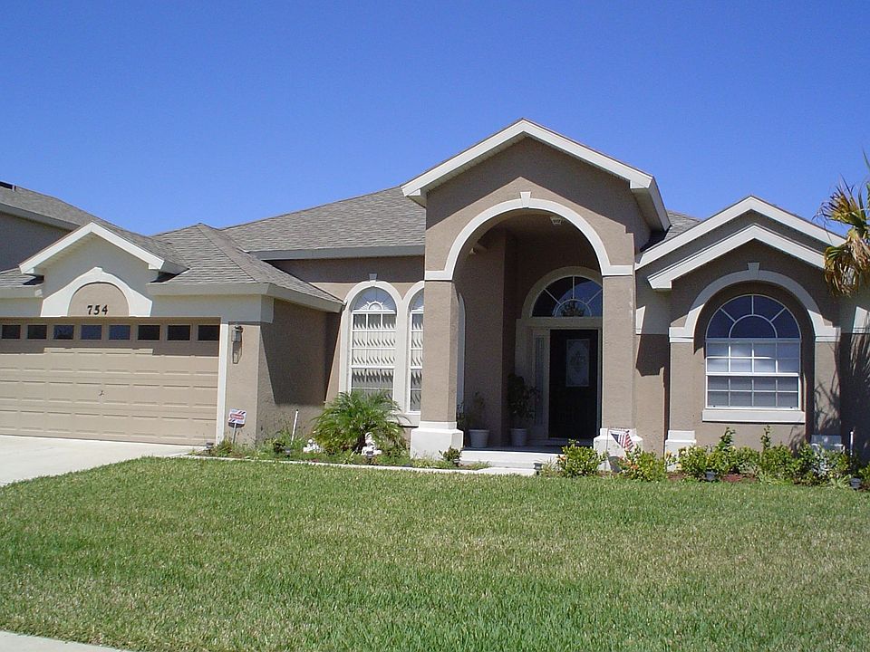 1st image of 754 Chamberlin Trl
