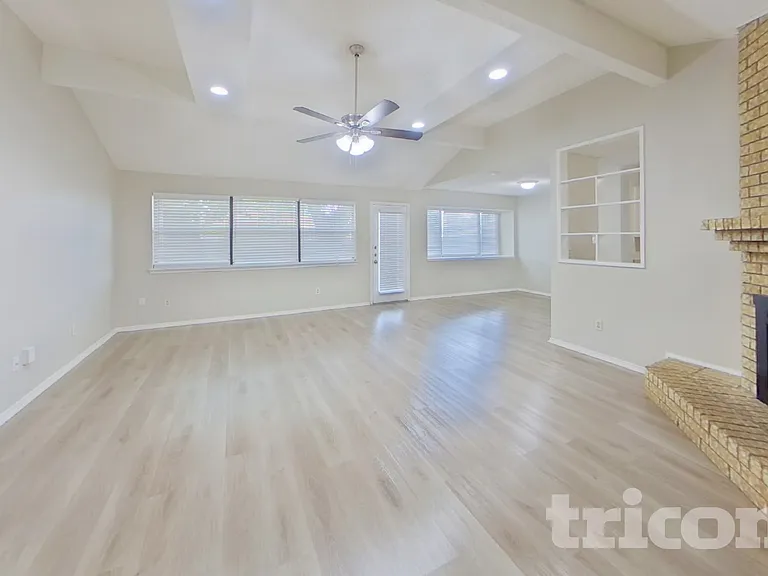 2645 Danberry Ln — Photo 2