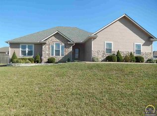 4244 SW Cambridge Ave, Topeka, KS 66610