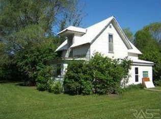 100 W Montrose St, Montrose, SD 57048