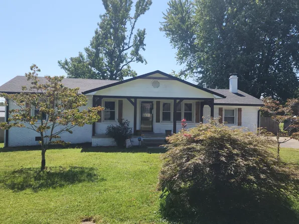 314 E 5th St, Hardinsburg, KY 40143