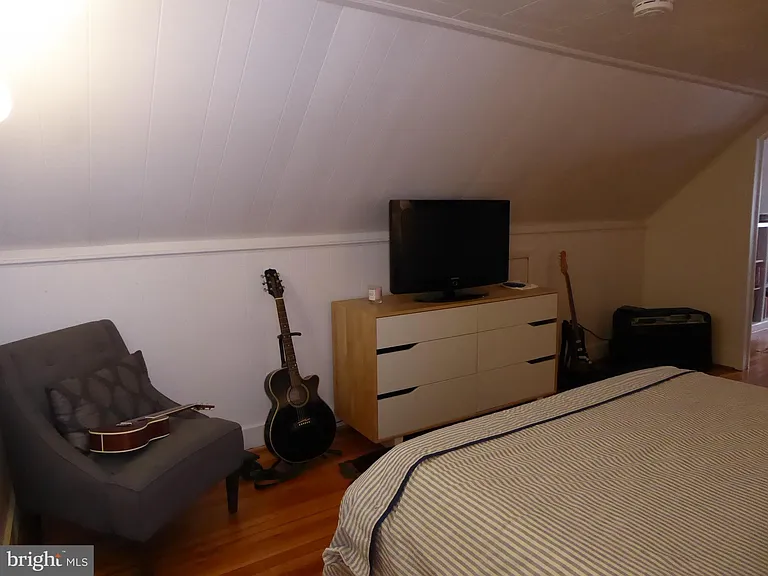 323 S Adams St — Photo 25