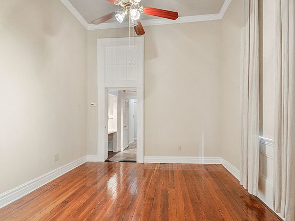 3rd image of 2519-21 Burgundy St #2519
