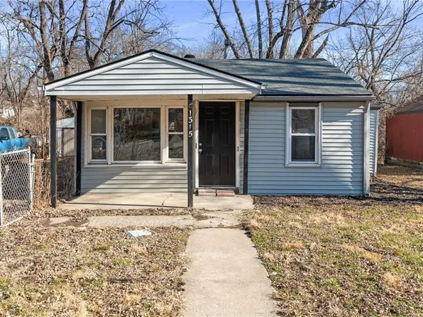 1315 S Pope Ave, Independence, MO 64055