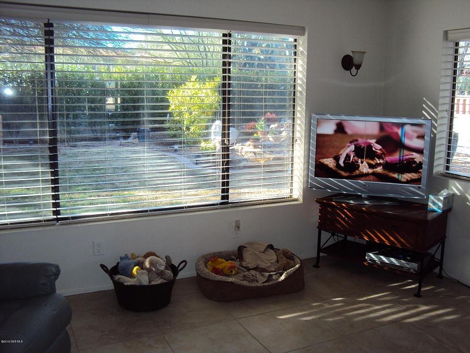 1st image of 142 E Los Arcos