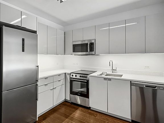 5th image of 400 W 113th St APT 108