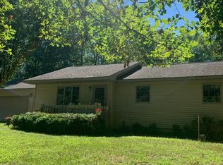 10561 21 Mile Rd, Evart, MI 49631