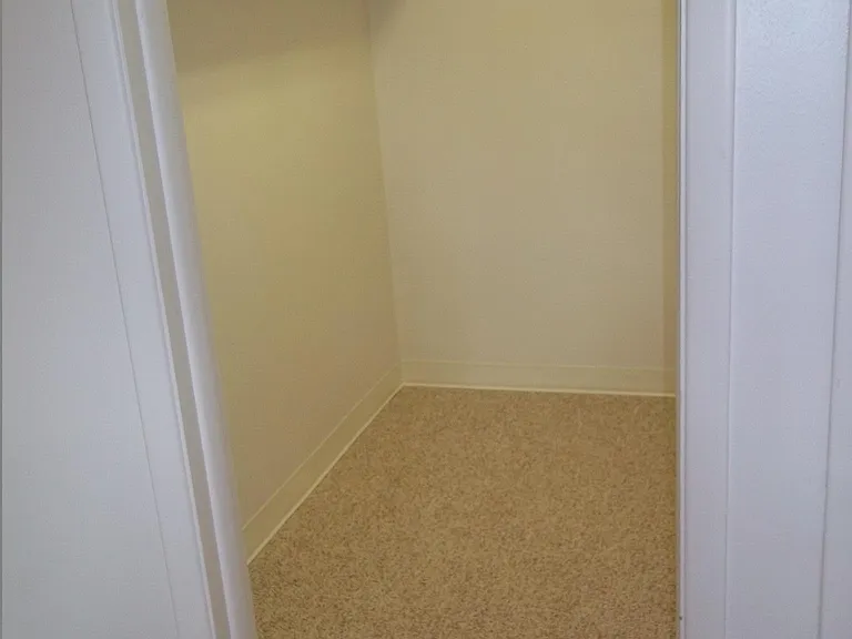 928 Fir St S #944 — Photo 8