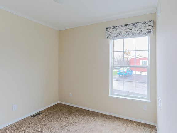 5th image of 100 Lorraine Dr #946964614