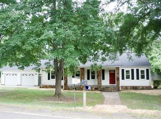 104 Cedar St, Westminster, SC 29693
