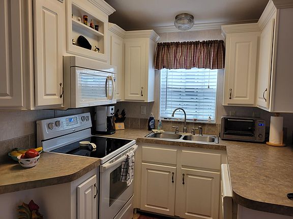5th image of 3751 Laurel Valley Blvd #94