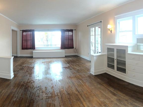 Open concept living/dining