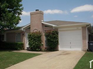 7401 Wagonwheel Rd, Fort Worth, TX 76133