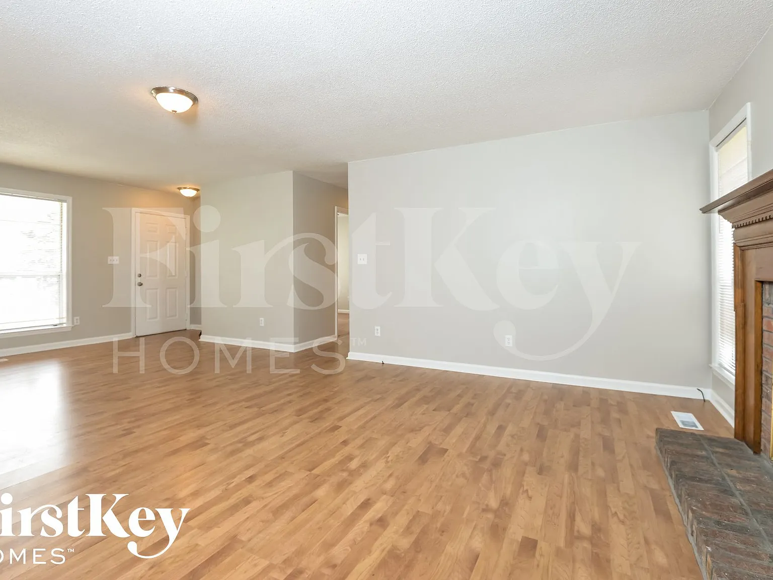 3 bed, 2.0 bath, 2210 sqft, $1,780 — Photo 4