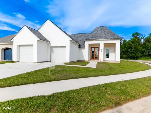 101 Cypress Wood Ln, Youngsville, LA 70592
