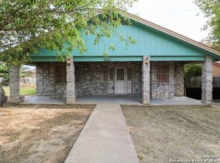 3130 Columbia Dr, Laredo, TX 78046