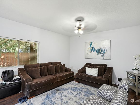 5th image of 2212 E 29th Street