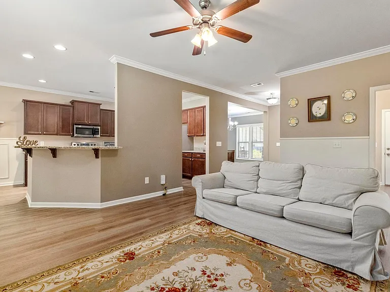 2243 Turnbury Ln — Photo 6