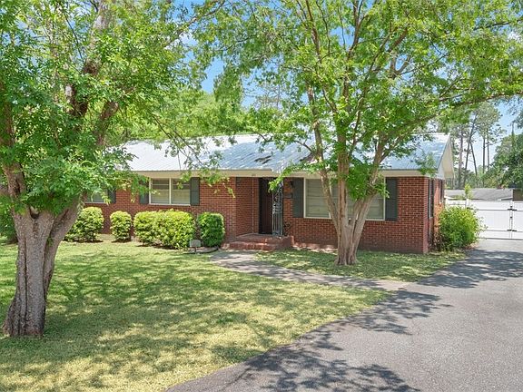 2nd image of 1011 Cherokee Cir