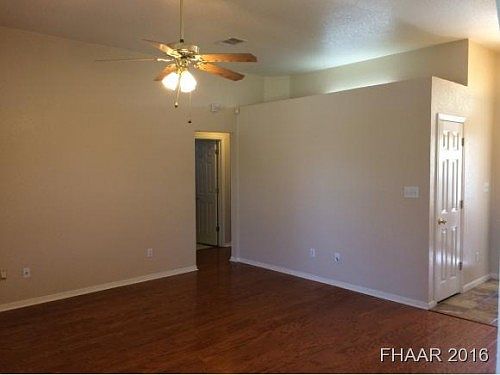 3rd image of 4005 Littlerock Dr